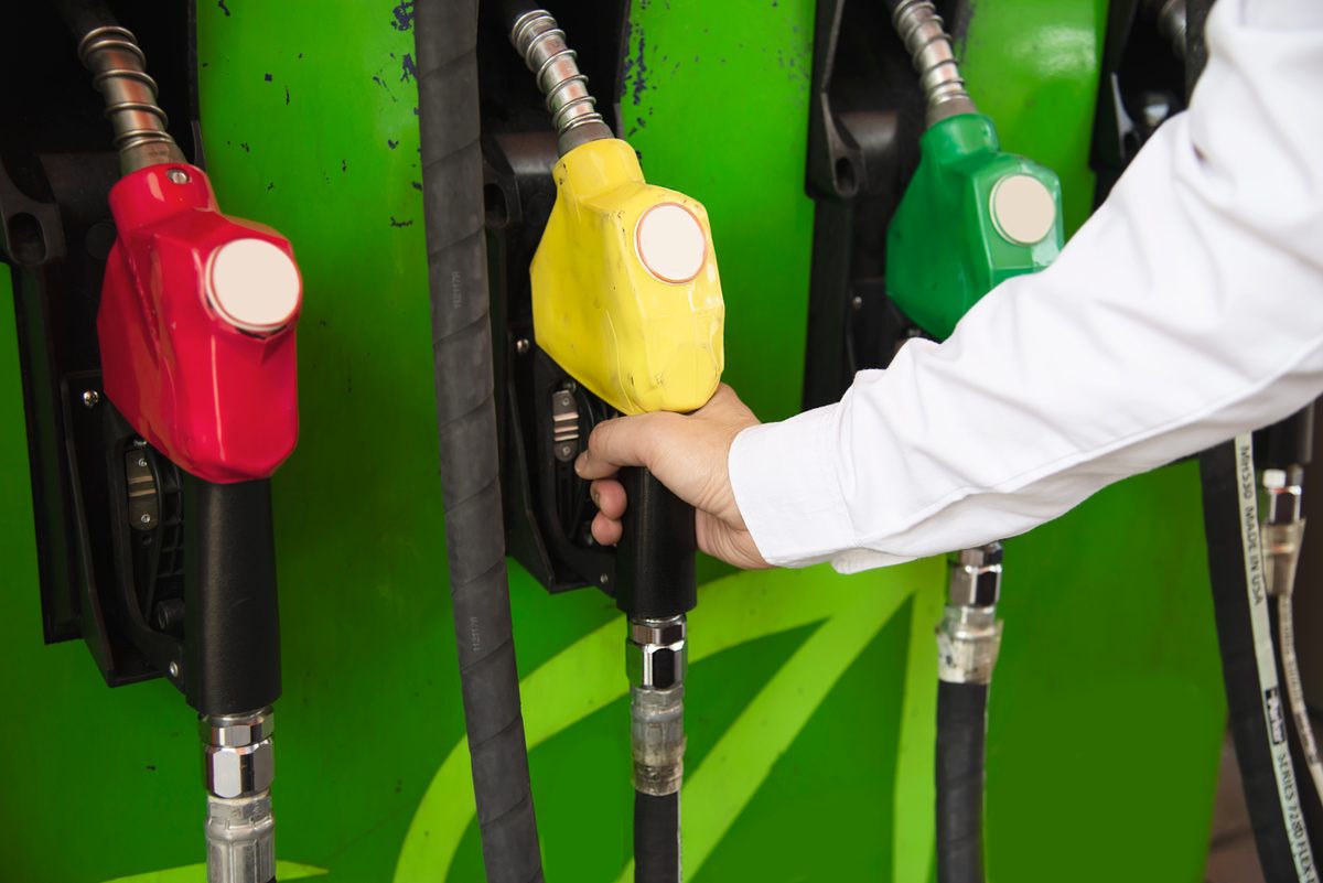Illustration Wasser in den Diesel mischen senkt die Emissionen um 67 % – ganz ohne Motoreingriff